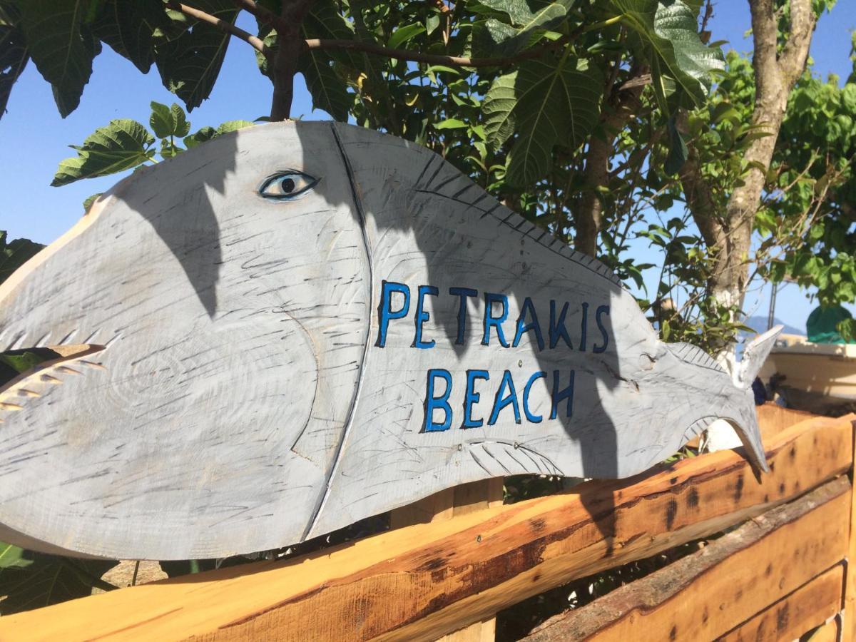 Petrakis Beach Lefkimmi  Esterno foto