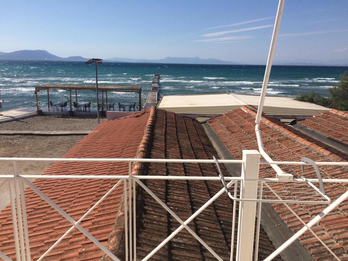 Petrakis Beach Lefkimmi  Esterno foto