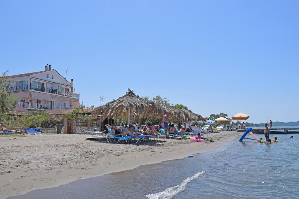 Petrakis Beach Lefkimmi  Esterno foto