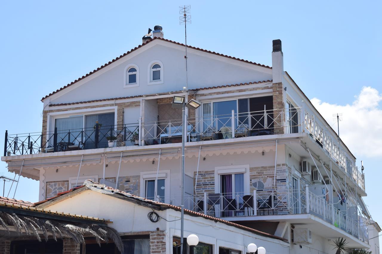 Petrakis Beach Lefkimmi  Esterno foto