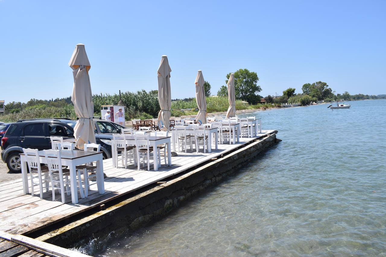 Petrakis Beach Lefkimmi  Esterno foto